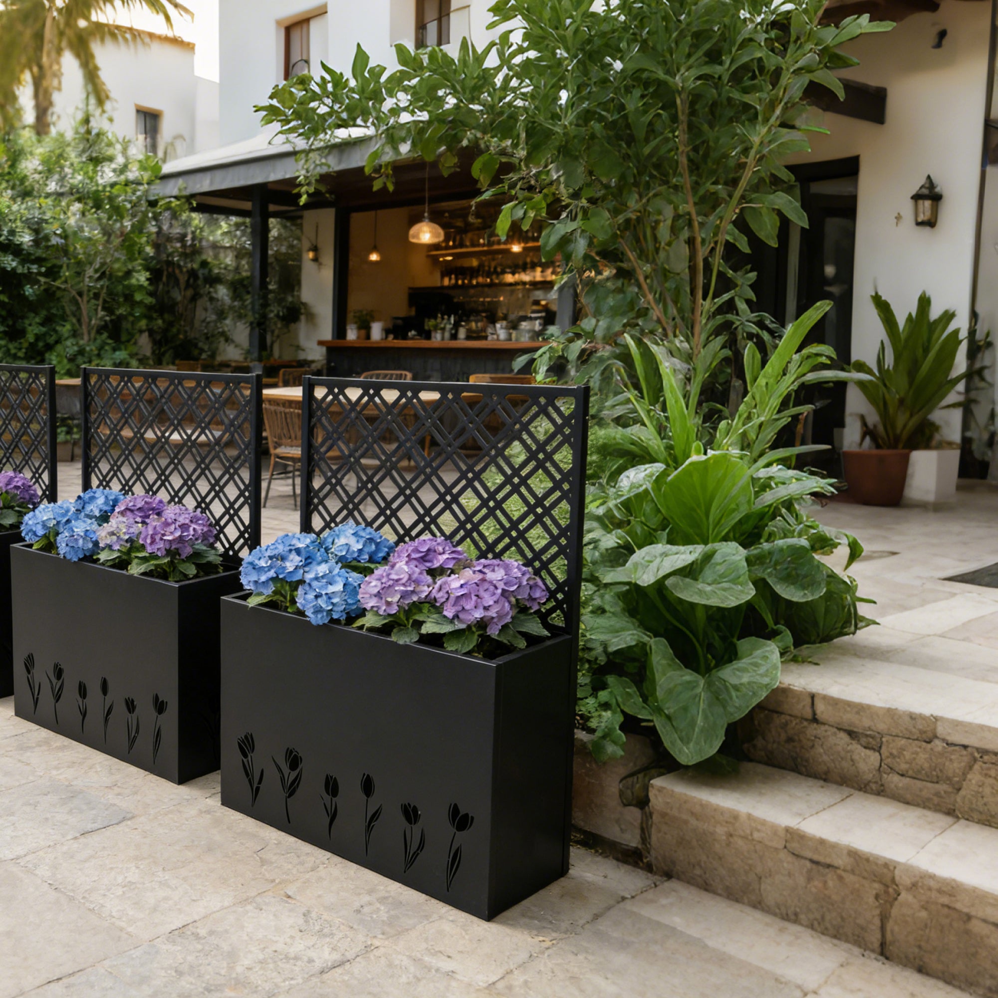 Trellis Planter 47 inch detail